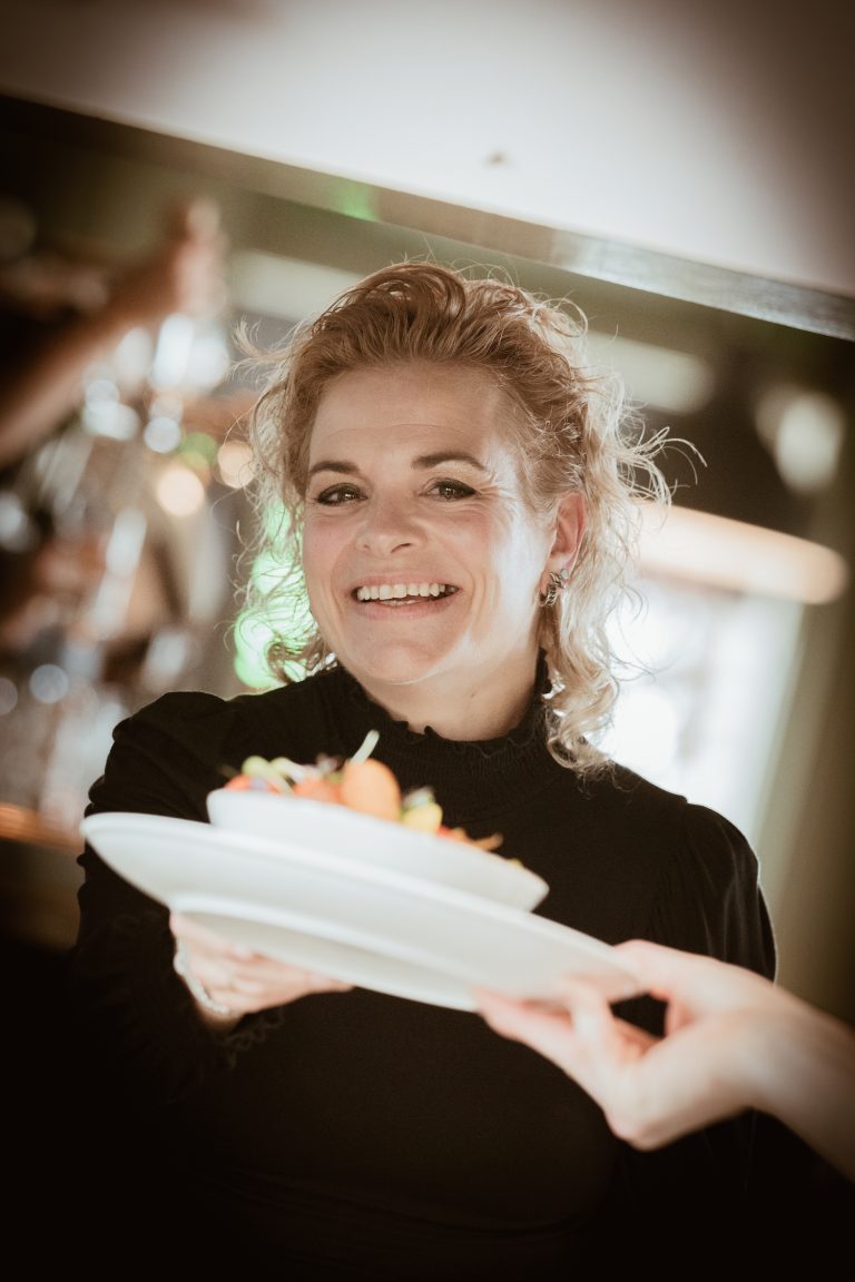 Kom in contact met chef-kok Sonja Norder van Poort van Franeker